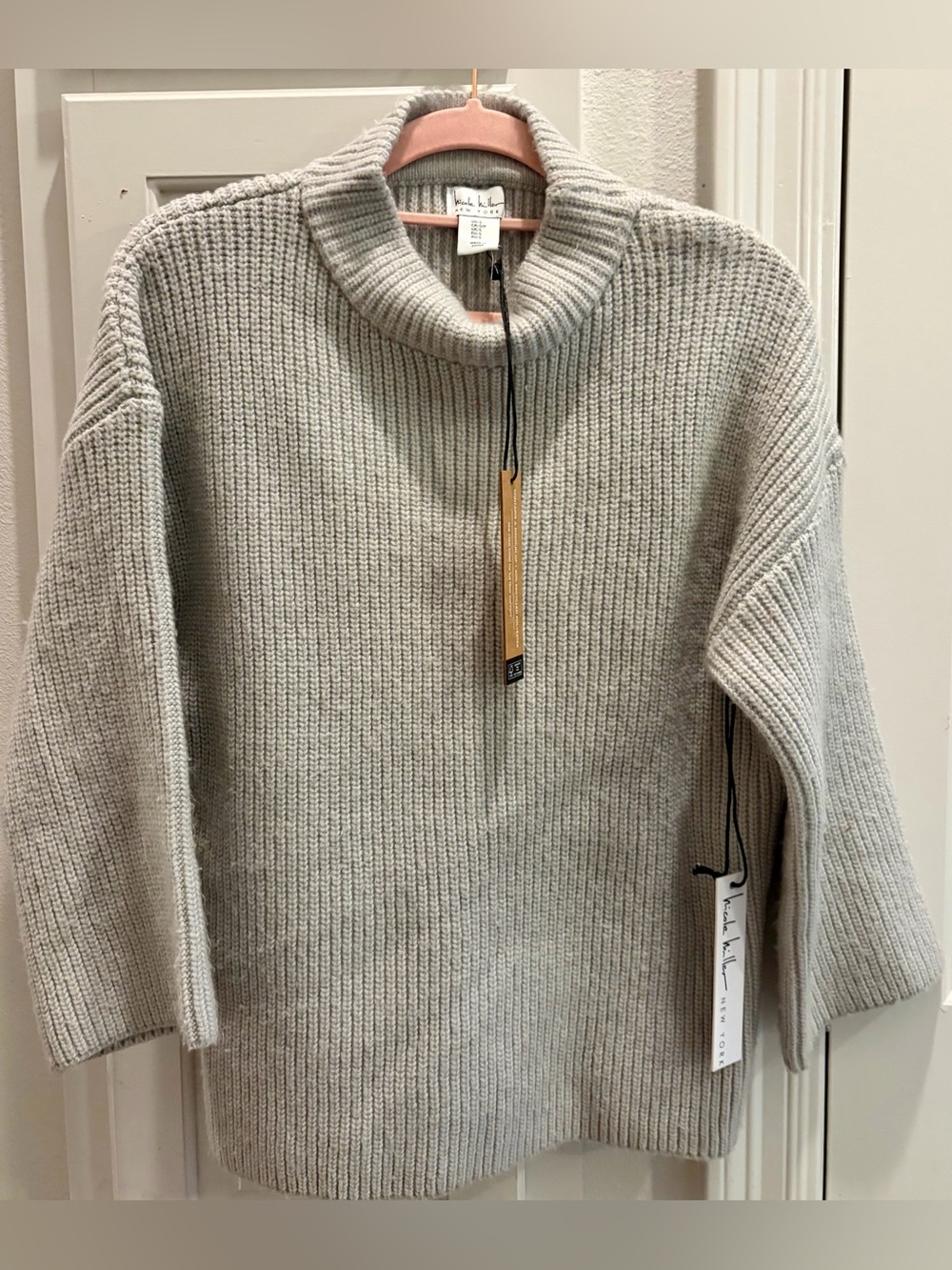 NWT NICOLE MILLER Women’s Size Small Light Gray Ribbed Turtleneck Sweater